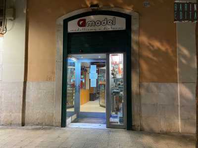 Proseguiamo ora verso  il murattiano dove in via De Rossi, nell�isolato tra via Dante e via Principe Amedeo, si trova dal 1991 G1 Model, fondato dal 60enne Angelo Dolce assieme a Giovanni Attollino, creatore di numerose piste per modellini